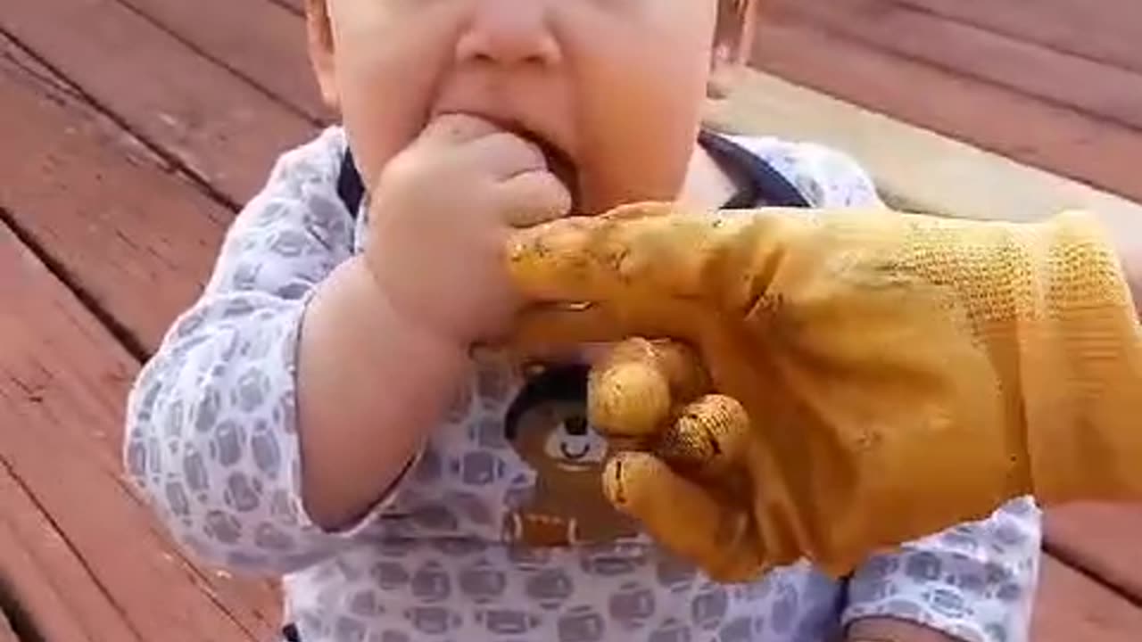 Funny Baby 🍼 Can Eat Everything 🤤