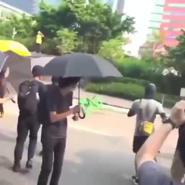 Hong Kong people are cutting down facial recognition towers