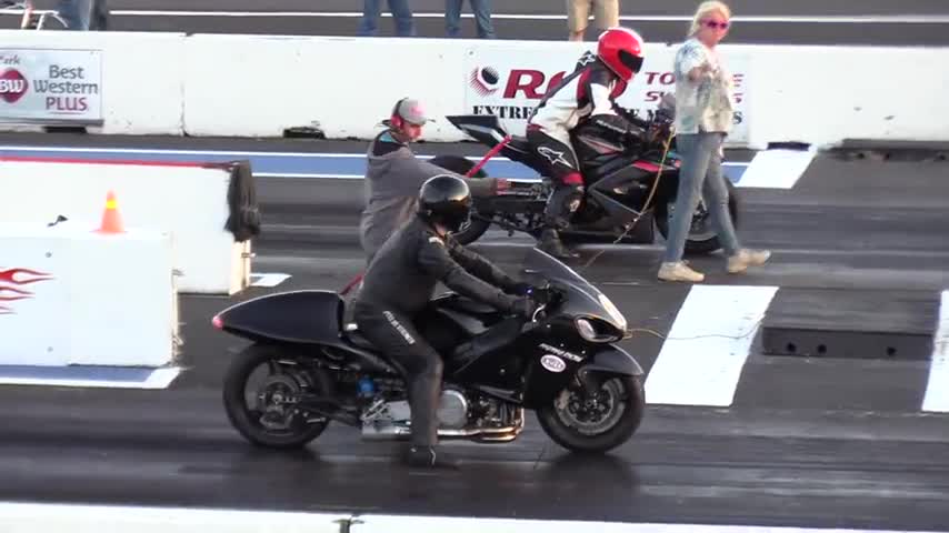 NITRO_HAYABUSA V/S NINJA H2R RACE IN AMERICA