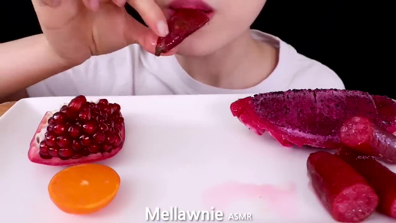 ASMR MUKBANG｜FROZEN FRUITS STRAWBERRY, FINGER LIME, GRAPE, POMEGRANATE EATING SOUNDS