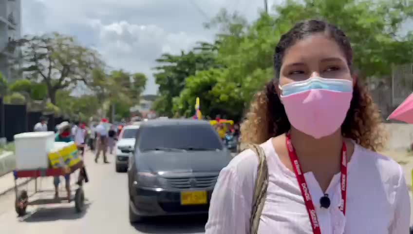 Avanza la marcha del 12M hacia el aeropuerto