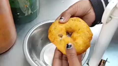 17 Year Old Girl Selling South Indian Street Food