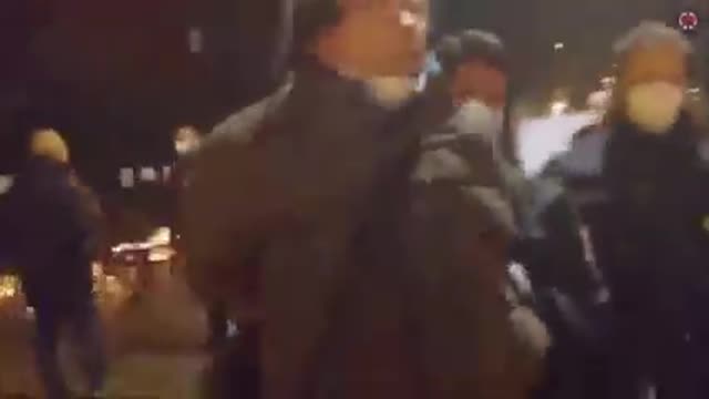 Reporter geriet in Polizeimangel