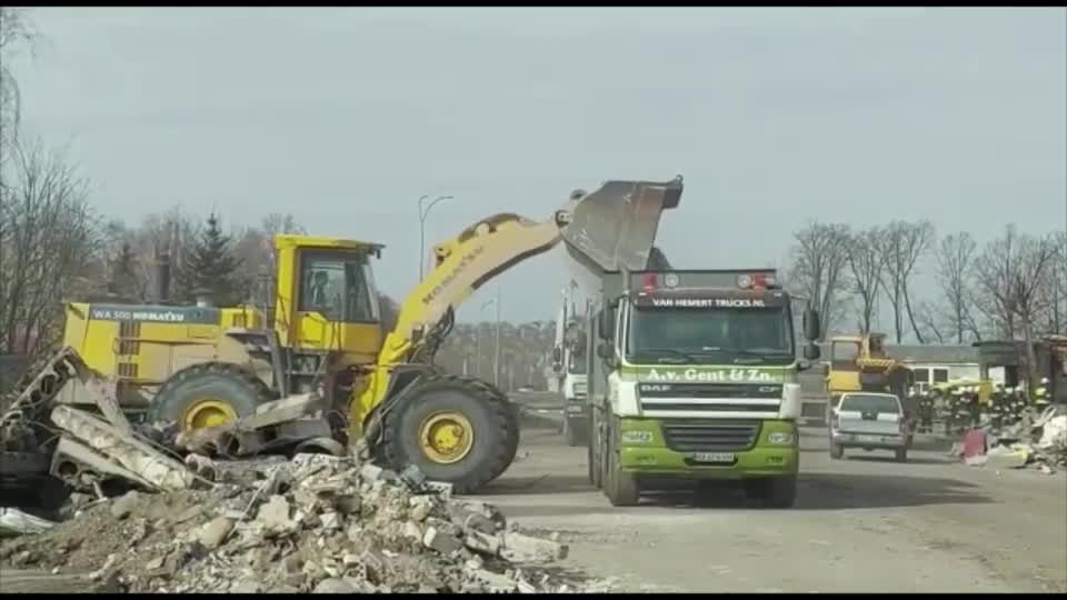 60 volunteers from Kyiv coming to Borodianka to help rescuers