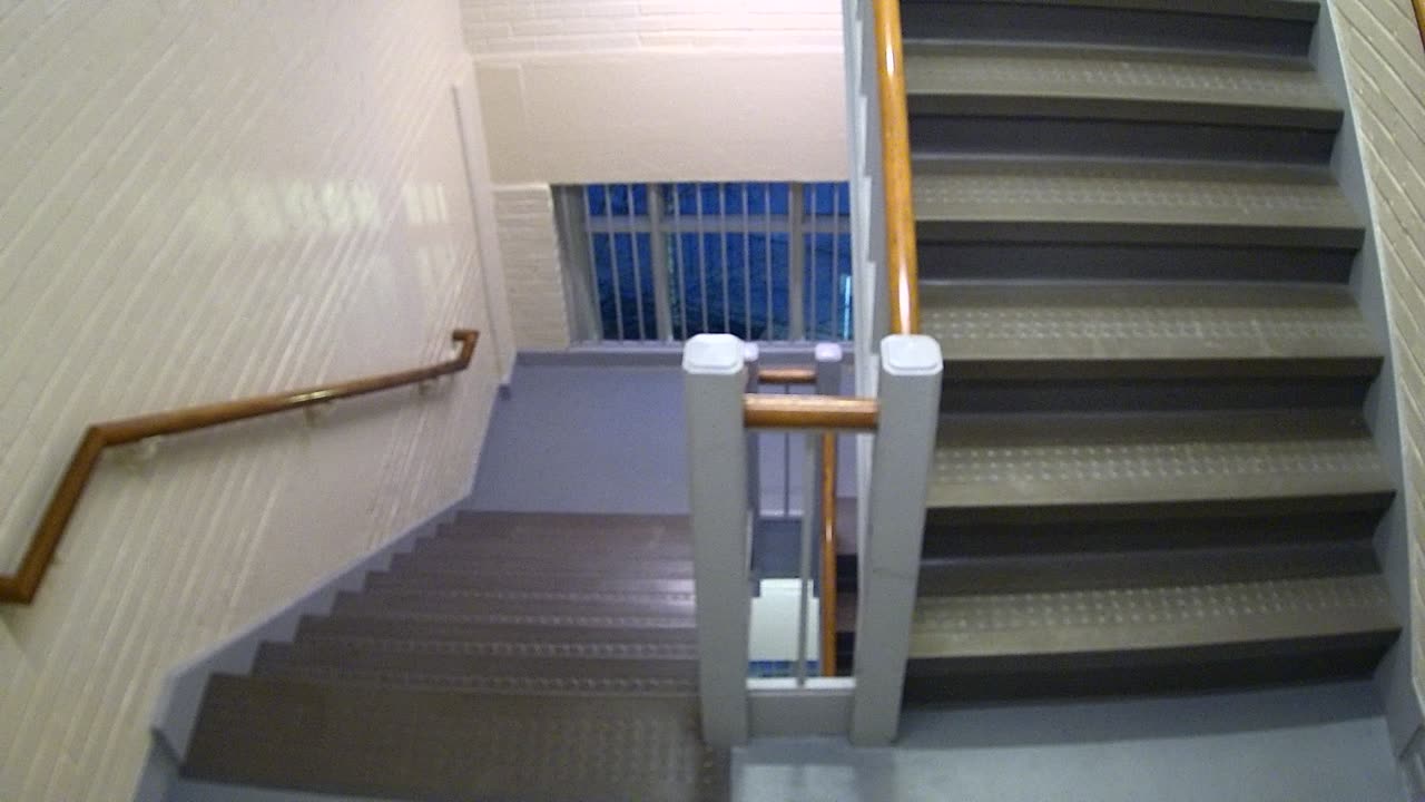 3896FHOB05Stair8_2021-01-06_17h12min35s193ms.mp4
