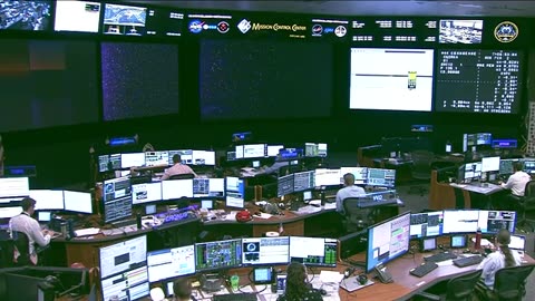 Expedition 69 progress 85 cargo ships docks to space station