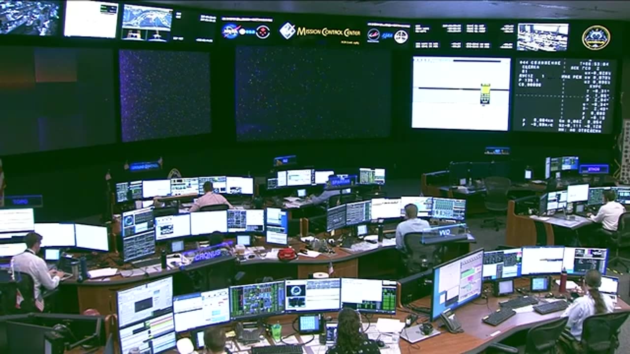 Expedition 69 progress 85 cargo ships docks to space station