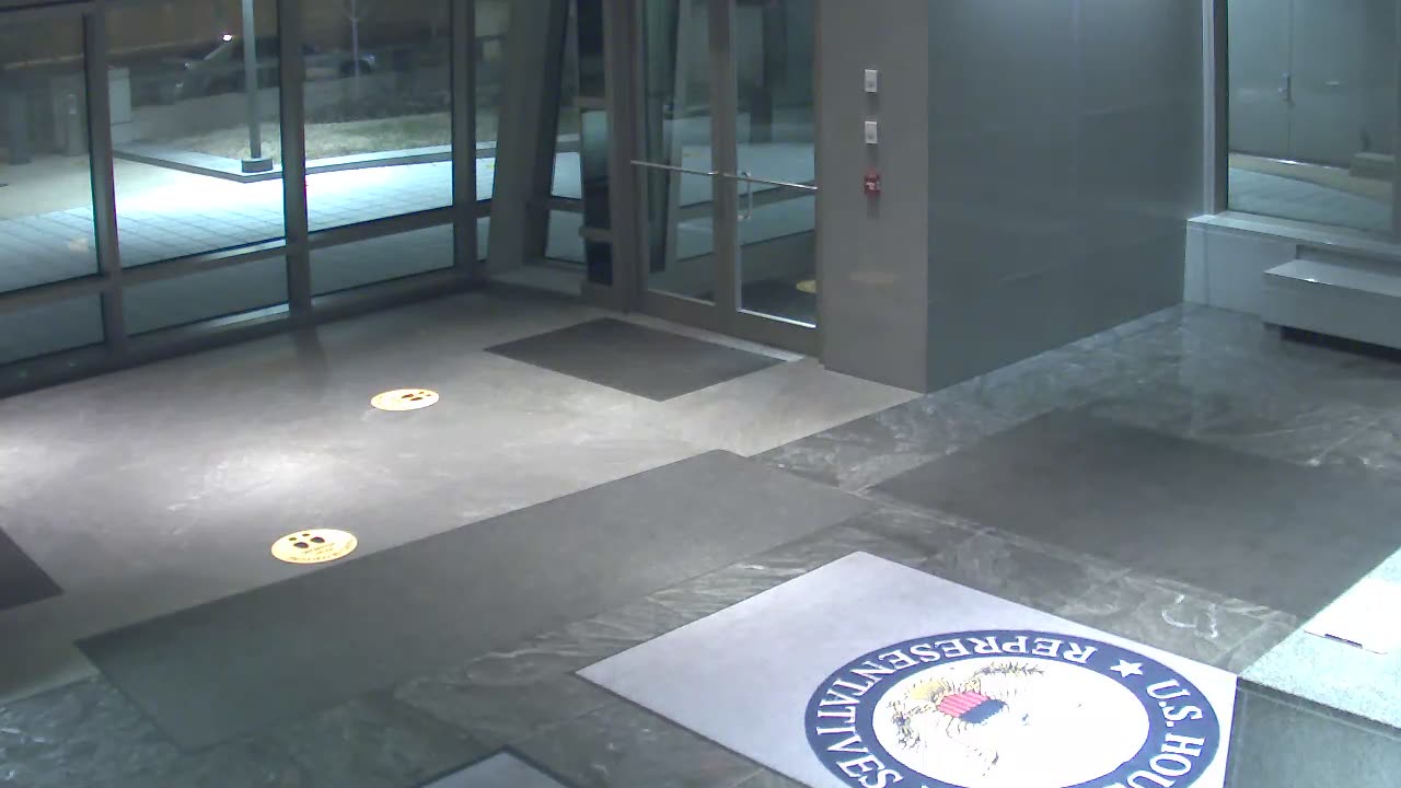 8484OHOB01ScreeningEast_2021-01-05_06h00min01s727ms.mp4