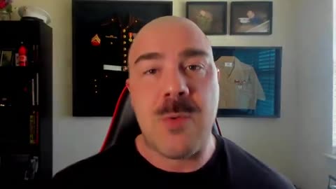 There is No Right or Left