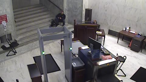 3091RHOBGRLowerIndepAveDoor_2021-01-05_07h00min02s130ms.mp4