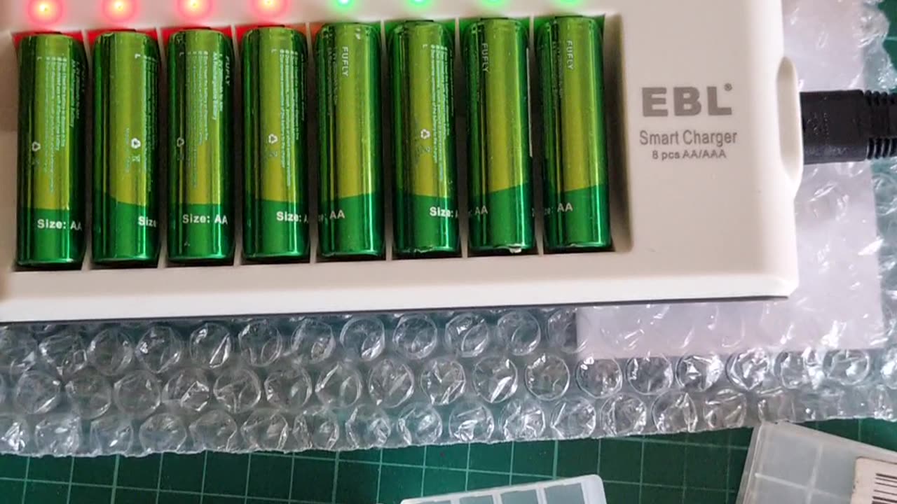 How my recently purchased battery charger charges multiple Ni-CD batteries