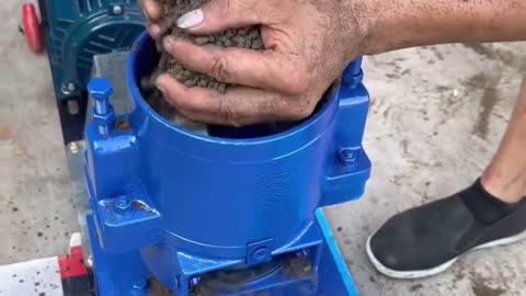 Revolutionize Your Farming! Introducing the Game-changing Feed Pellet Machine ?✨