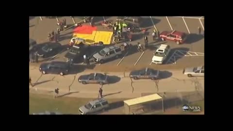 'Conecticut Shooting Sandy Hook LIVE FOOTAGE - Dianne Sawyer 2012