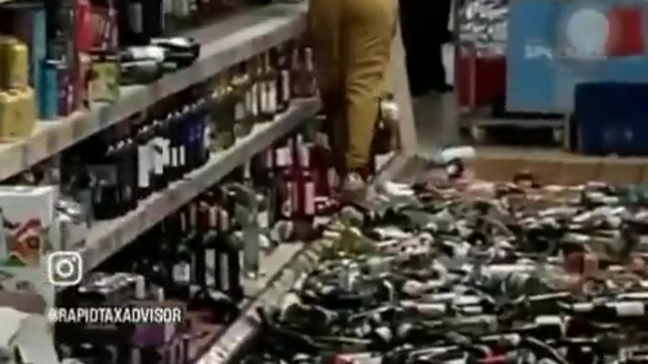 Who's done with diversity? Try doing it in my store I will whip your ass.🤣🤣🥸🤮❌🤷🏻‍♂️🥵🤬🥷☠️🔥🟥