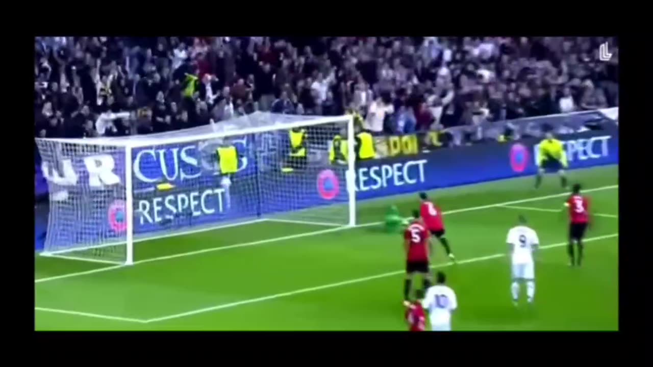The wizard of the football field