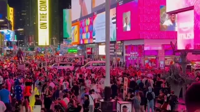 World Cross Center - Times Square