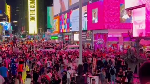 World Cross Center - Times Square