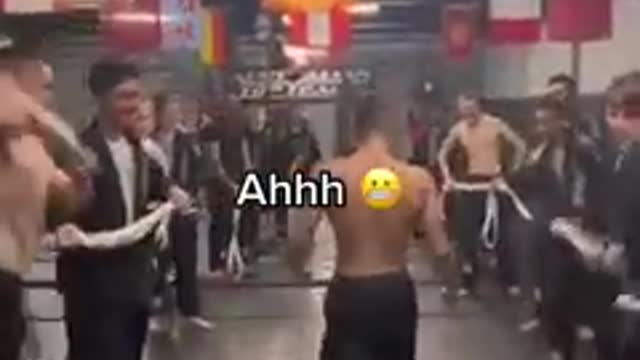 Does he not feel pain! 👀😱 #shorts
