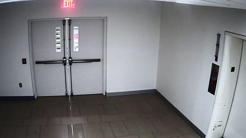 8472OHOB01FreightElevator_2021-01-05_06h20min01s570ms.mp4