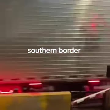 BREAKING – Large Convoy of Trucks Breach U.S Border Patrol Check Point in Arizona