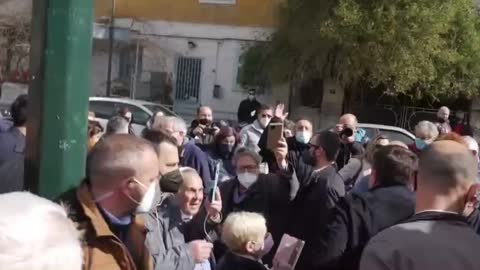 ΕΝΤΩΜΕΤΑΞΥ ΣΤΗΝ ΕΛΛΑΔΑ-ΒΥΡΩΝΑΣ ΧΘΕΣ