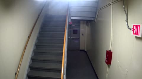 3866FHOB01Stair11_2021-01-05_01h00min00s630ms.mp4