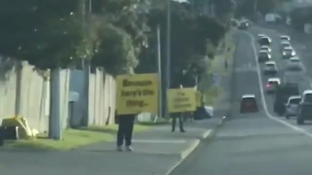 New Zealand Silent Protest Warns against Vax