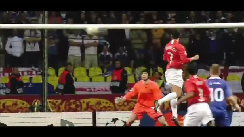 Cristiano Ronaldo 's generation from street player to Legend