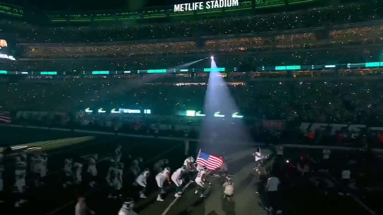 NFL quarterback Aaron Rodgers had an AMAZING entrance on the anniversary of 9/11.