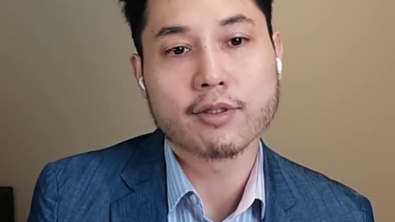 Andy Ngo speaks to Larry Elder about his reporting on Black students allegedly using violent force to make white peers pledge allegiance to BLM at Ohio elementary school