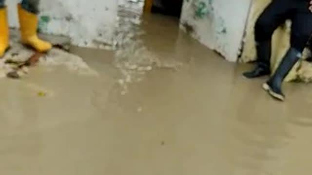 Colegio de Policarpa inundado