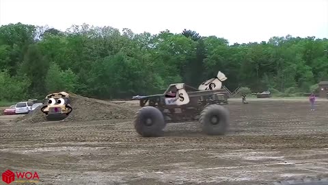 Monster truck, crazy