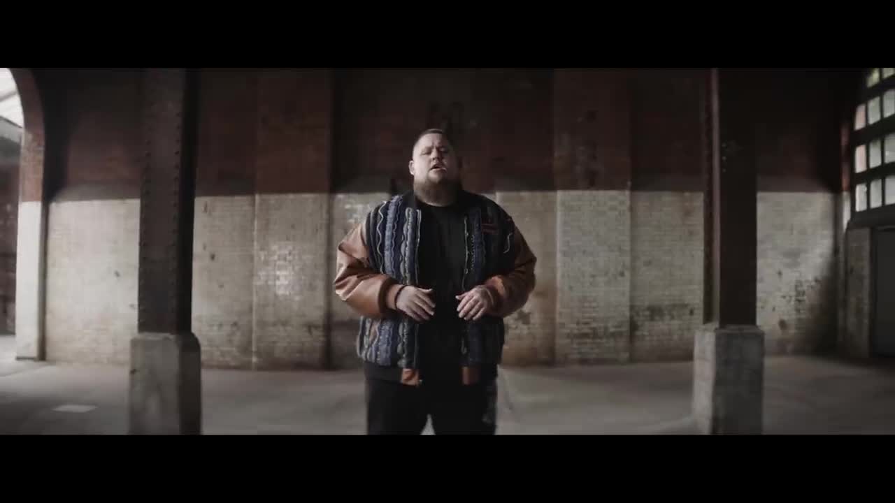 Rag'n'Bone Man - Human (Official Video)