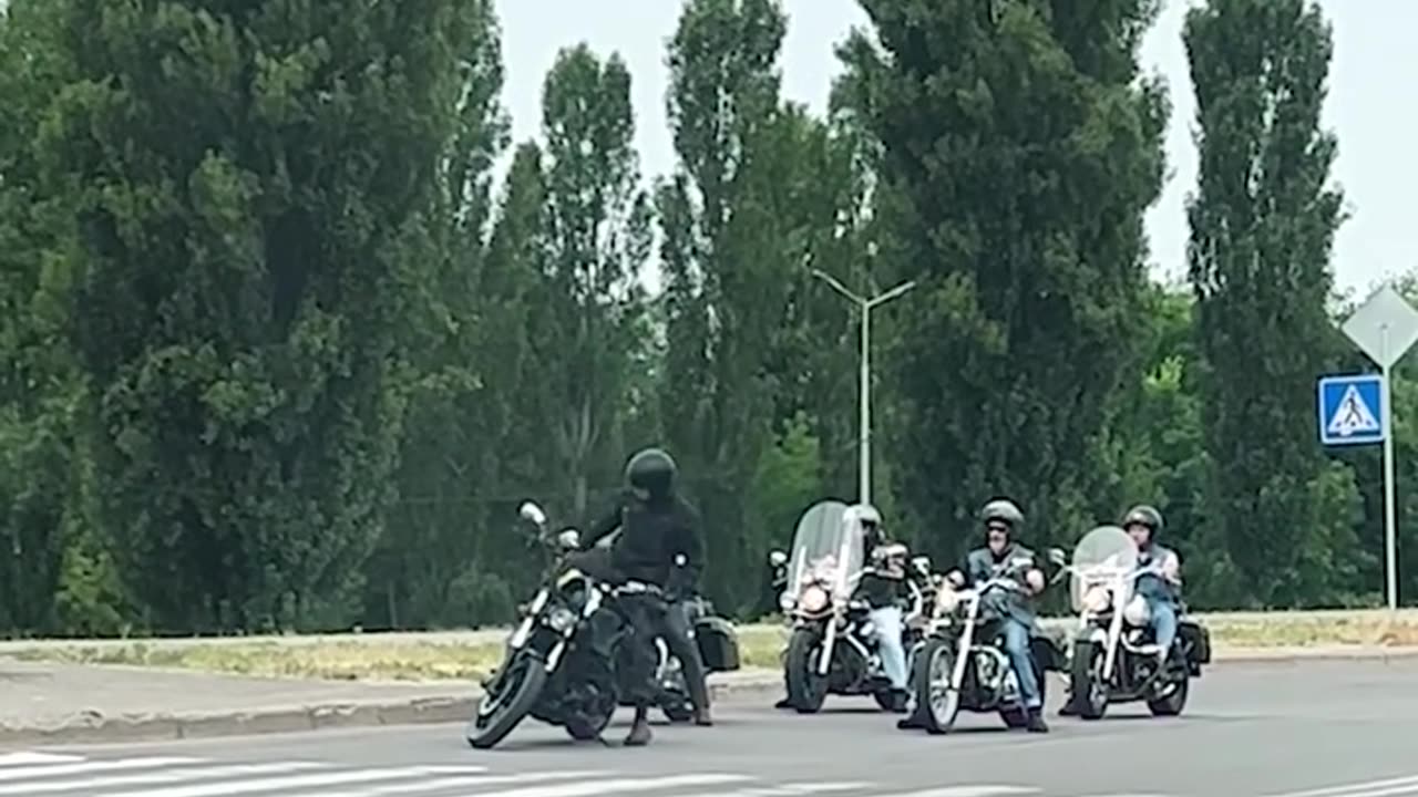 Good Samaritan bikers make a difference in an elderly woman's day