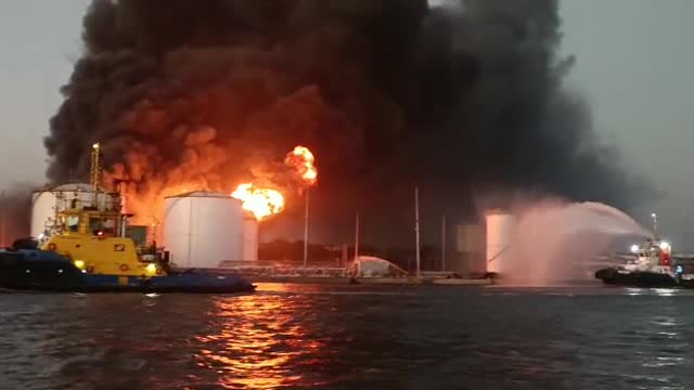 Impresionante incendio en la Vía 40 de Barranquilla