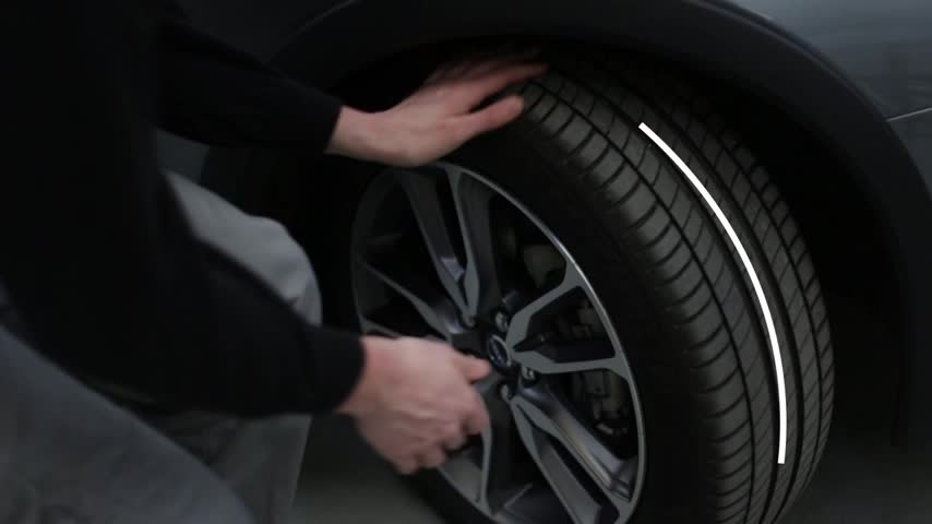 How to check Car's Tyre