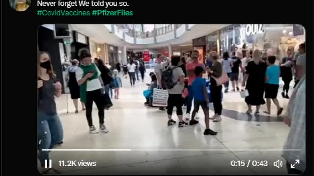 UK: Manifestación en centro comercial, llaman a proteger salud de adolescentes