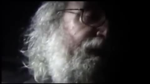 Stanley Kubrick Admits to faking the NASA Moon Landing Mission, 1999 **20min**