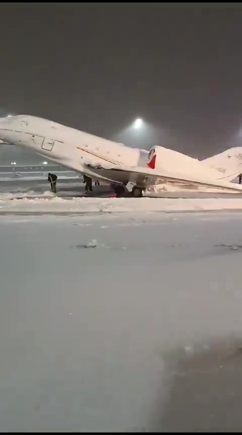 Snowfall Munich strands jets headed to Dubai's climate change conference