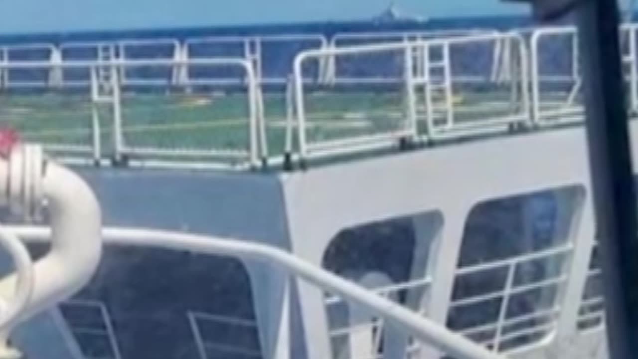 Chartered supply boat ng PCG, binomba ng water cannon ng Chinese Coast Guard