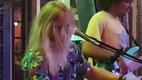 Hunter Myers (Funky Lampshades) - LIVE @ OSO (Short 6)