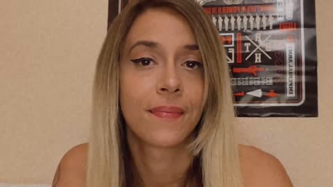 Tara arde si Arahat isi prezinta "dotarile", urmeaza noi achizitii. Dezarmarea romanilor, razia IGPR