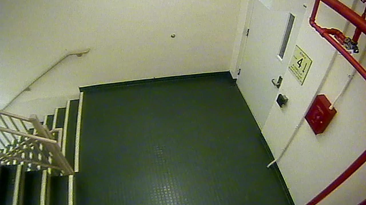 8415OHOB04Stair4_2021-01-05_18h15min13s140ms.mp4