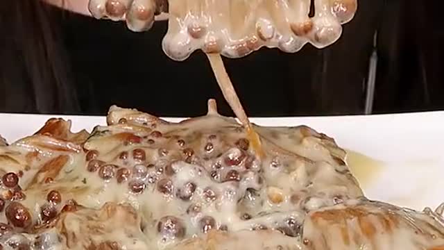 Cream Enoki Mushrooms #zoeyasmr #zoeymukbang #bigbites #mukbang #asmr #food #먹방 #틱톡푸드 #cream #enokim