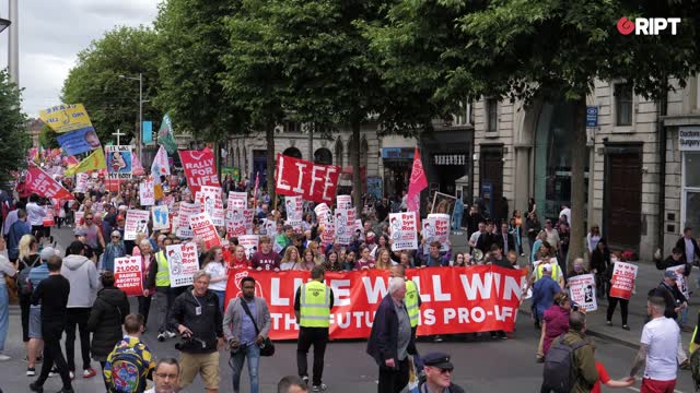 Huge energy as thousands pack Rally for Life