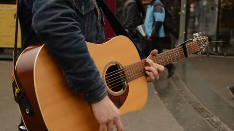 Street guitar