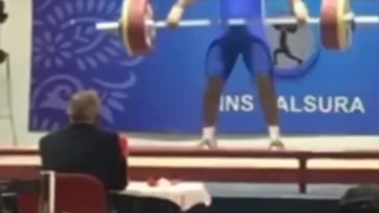 Weight lifting so dangerous video