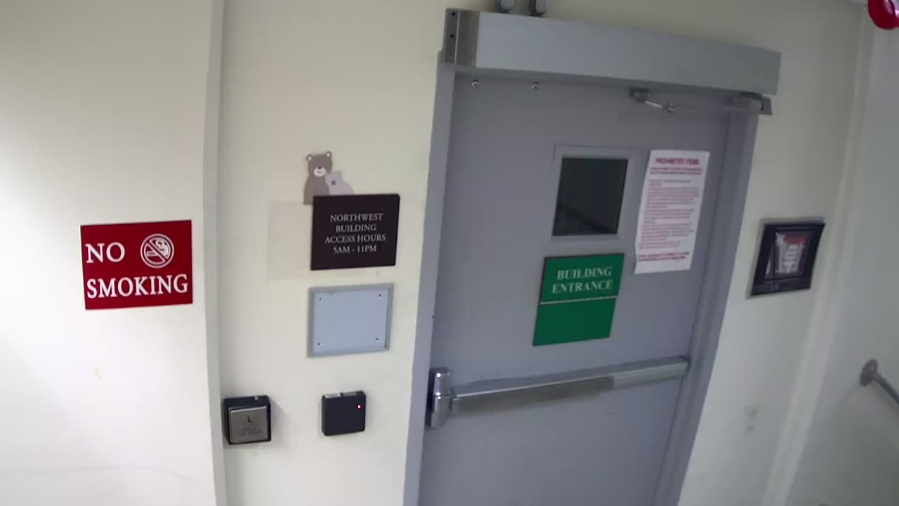 5181CHOBBANorthLobbyStair8_2021-01-05_06h00min01s150ms.mp4