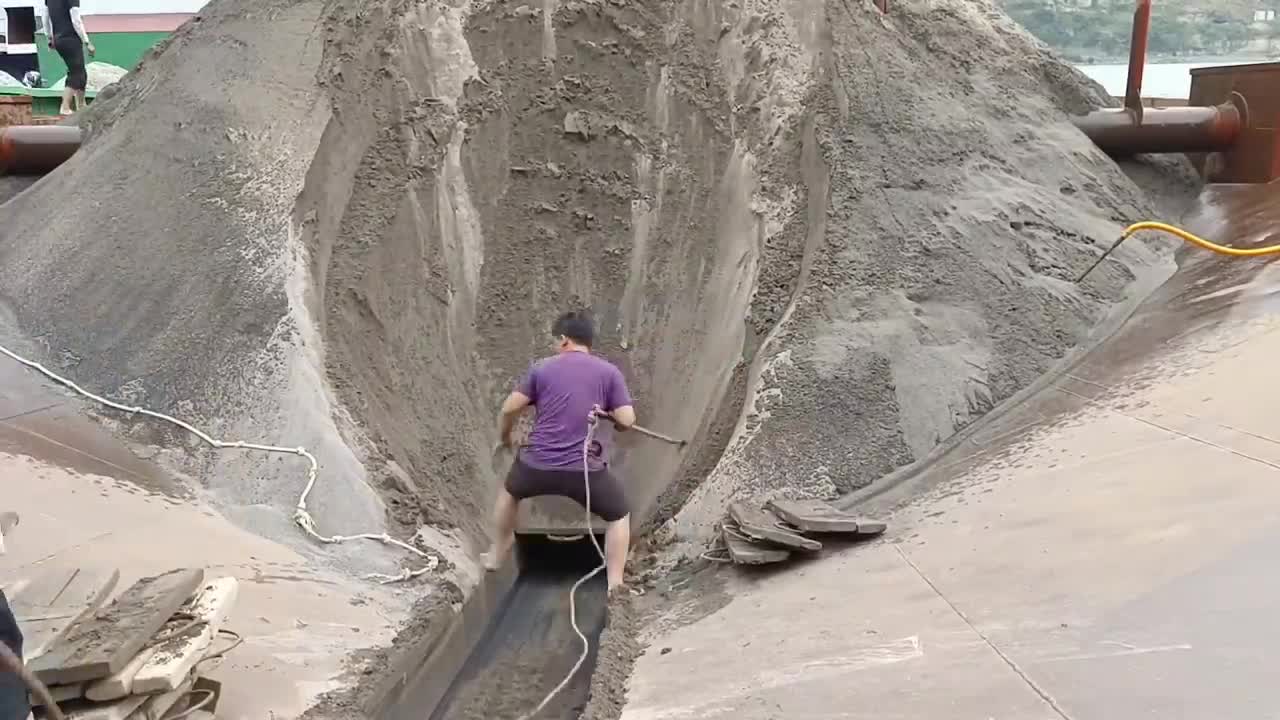 Friends who want to see cobblestones, wait, it should be there at the end of the month