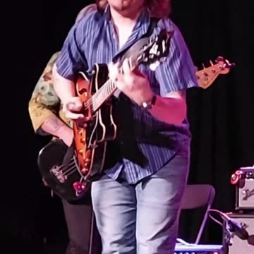 James Britton (Gwen Levey & The Breakdown) - LIVE @ Eastside Bowl (Short 2)